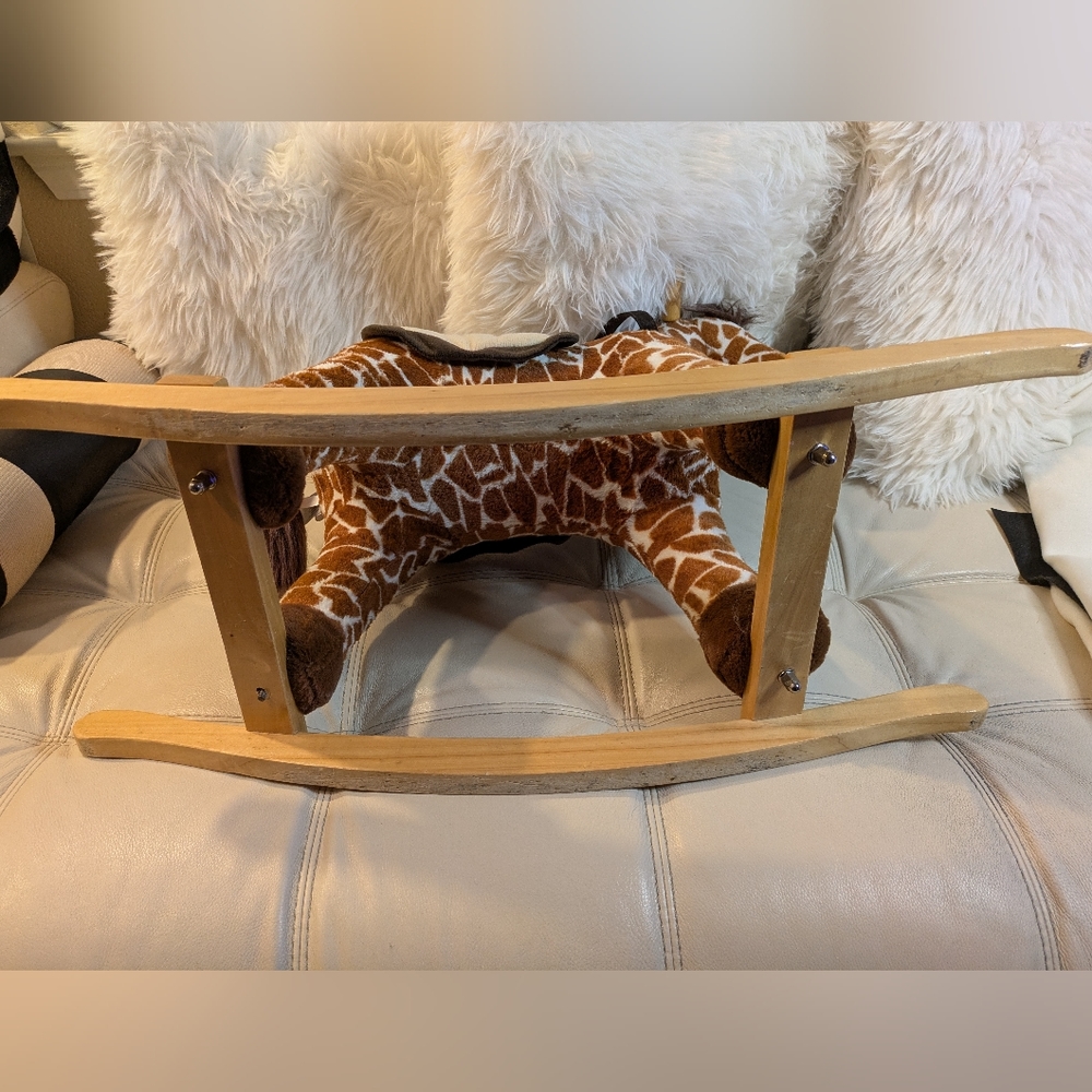 Comfy Classic Animal Adventure Giraffe Rocking Horse - Picture 8 of 9
